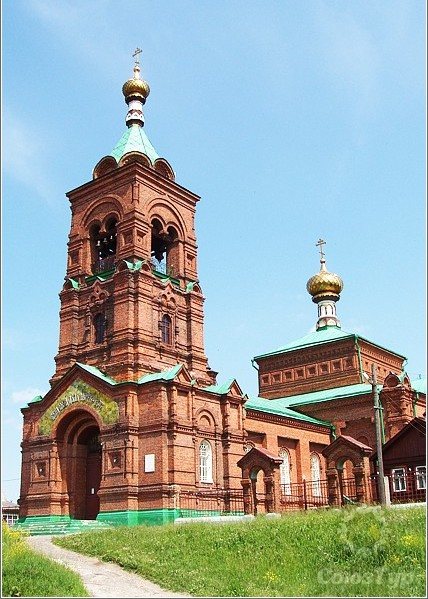 Погода в петушках владимирской. Церковь Успения Божией матери (Петушки). Храм в Петушках Владимирской области. Церковь Успения Божьей матери Петушки Владимирская область. Успенская Церковь Петушки.